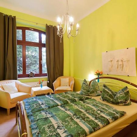 Grosse Ferienwohnung In Dresden-Lobtau Exterior foto